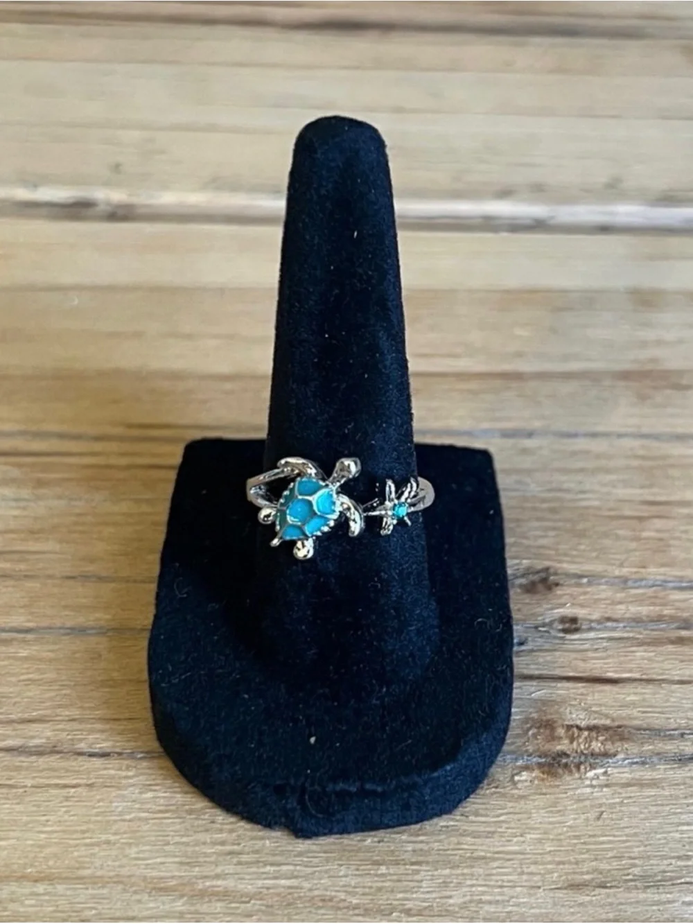 Silver Tone Turtle Ring with Turquoise Accent - Blue size 6